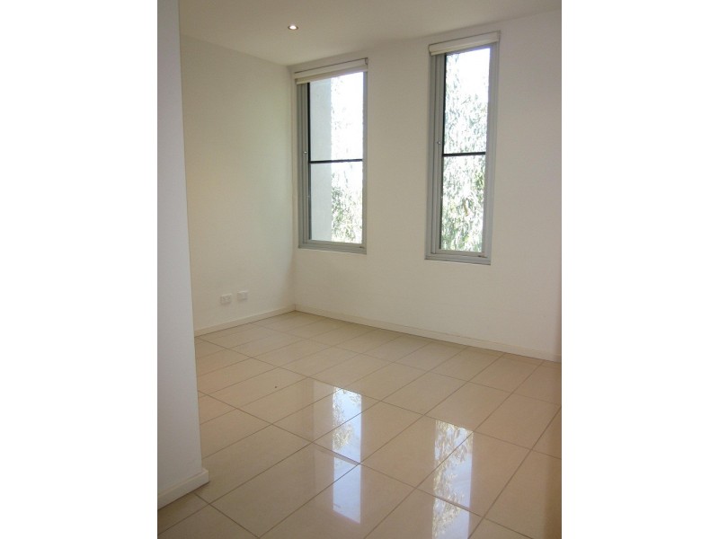 2/719 Elgar Road, Doncaster VIC 3108