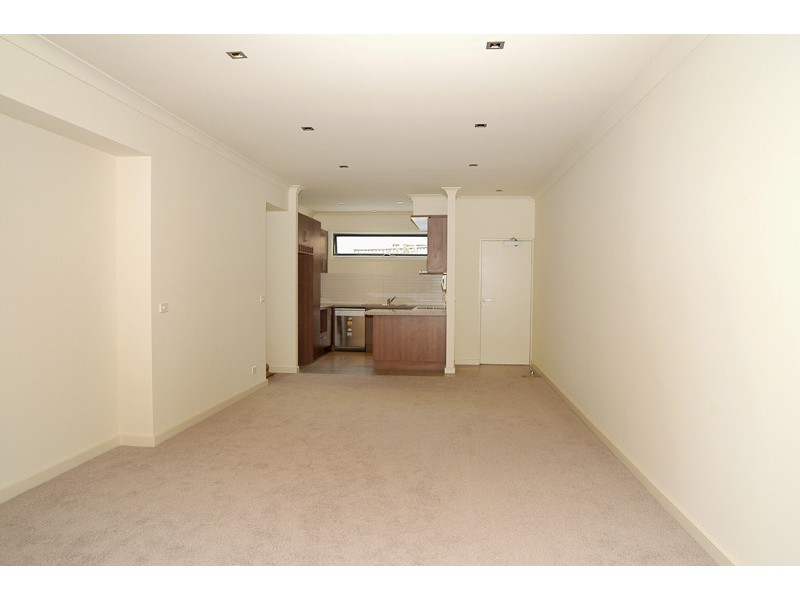 6, 72 Doncaster East Road, Mitcham VIC 3132