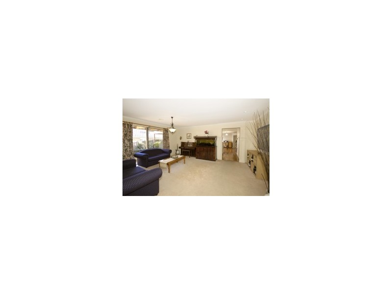 26 Westminster Close, Blackburn South VIC 3130