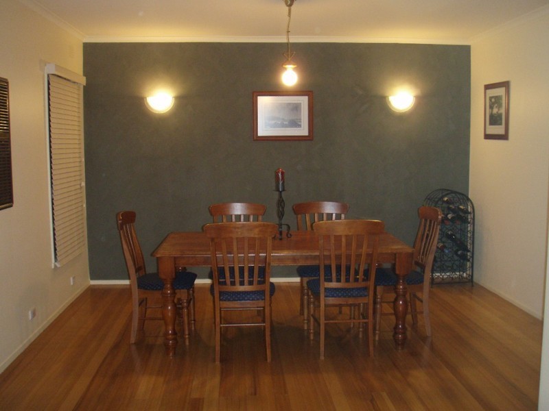 9 Santiago Street, Doncaster VIC 3108