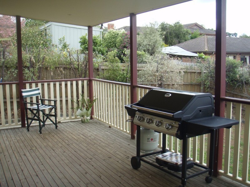 9 Santiago Street, Doncaster VIC 3108