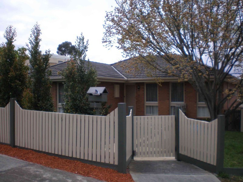6 Peter Street, Doncaster East VIC 3109