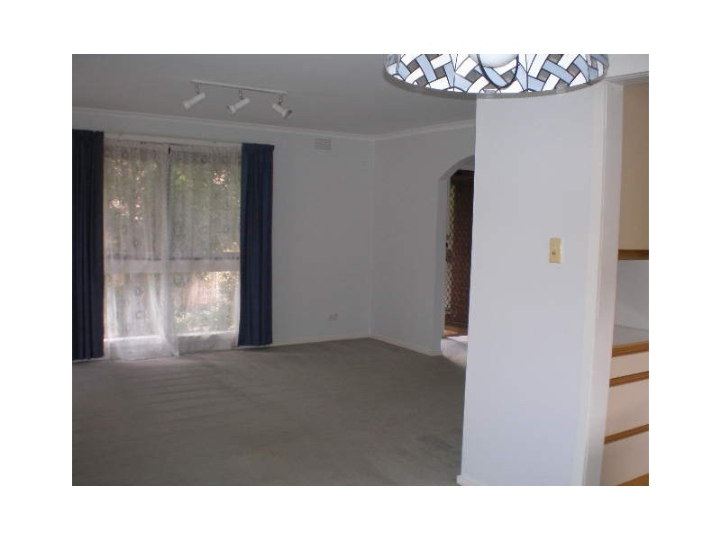 11 Chiswick Court, Templestowe VIC 3106