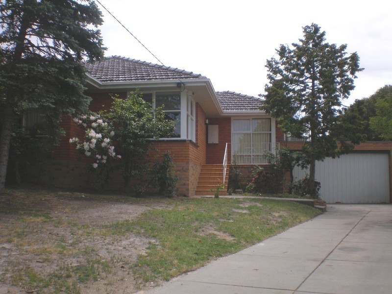 35 Highview Drive, Doncaster VIC 3108