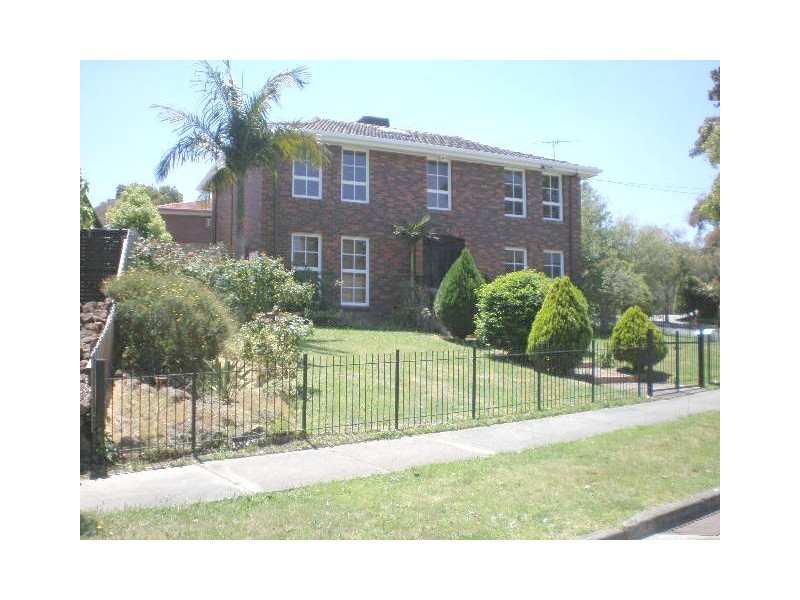 15 White Way, Bulleen VIC 3105