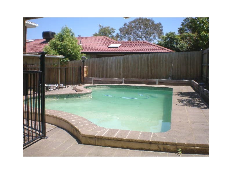 15 White Way, Bulleen VIC 3105