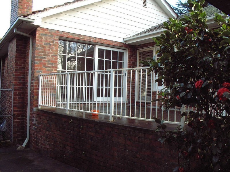24 Hedge End Road, Mitcham VIC 3132