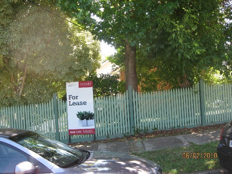 24 Hedge End Road, Mitcham VIC 3132
