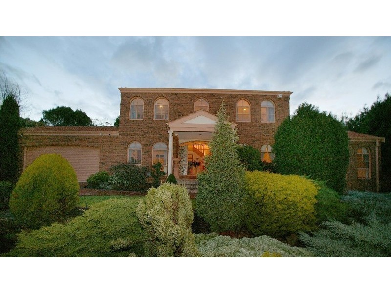 4 Leanne Court, Doncaster East VIC 3109