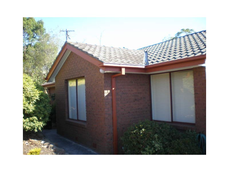 1/12 Hamilton Crescent, Doncaster East VIC 3109