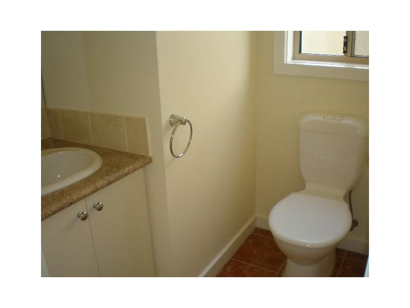 2/57 Surrey Road, Blackburn North VIC 3130