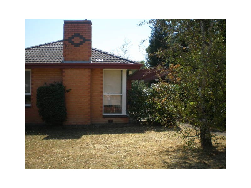 11 Paul Road, Forest Hill VIC 3131