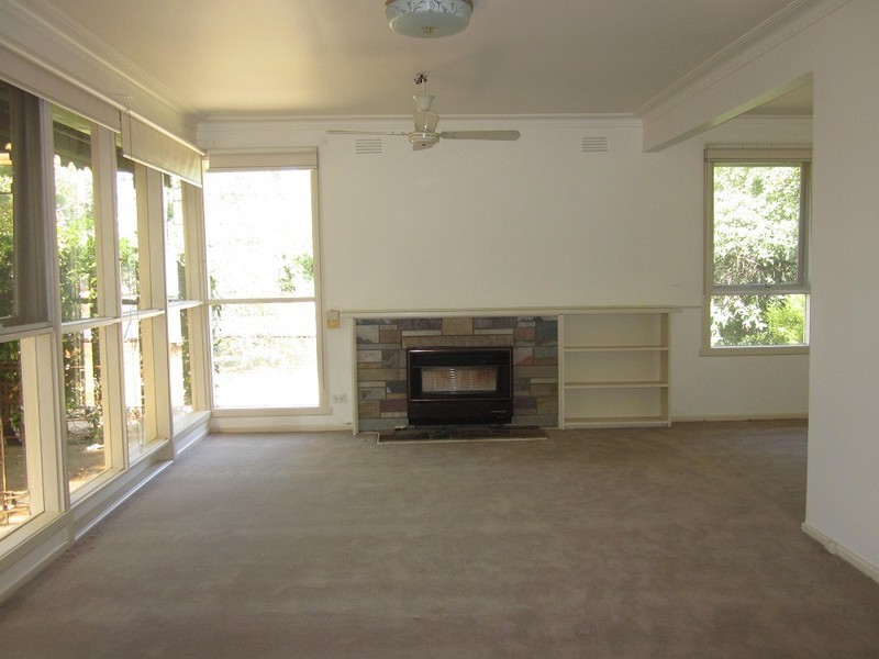11 Paul Road, Forest Hill VIC 3131