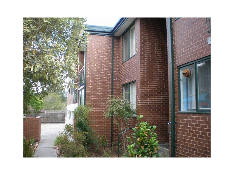 8/608 Moreland Road, Brunswick West VIC 3055