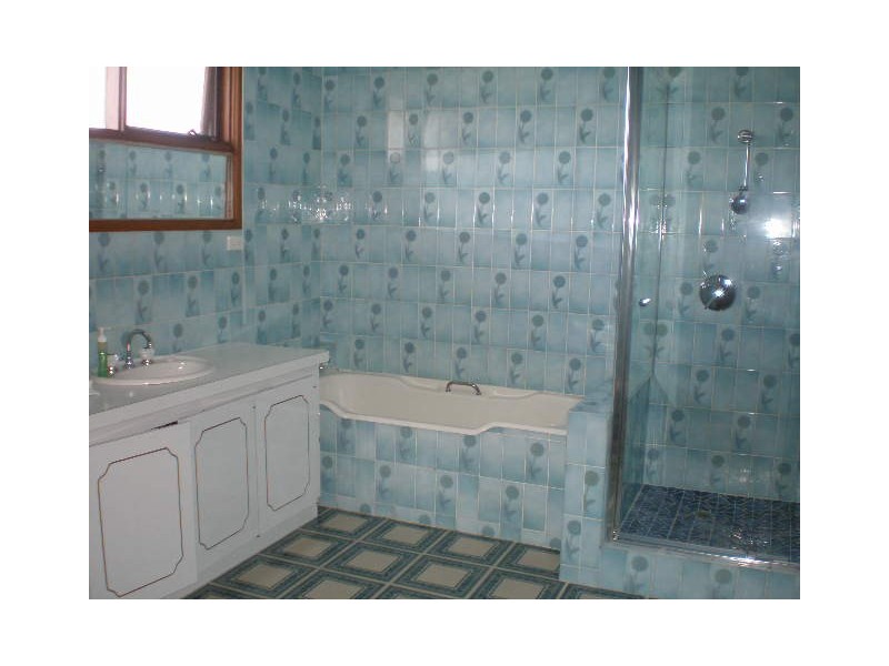 6 Marcus Road, Templestowe Lower VIC 3107