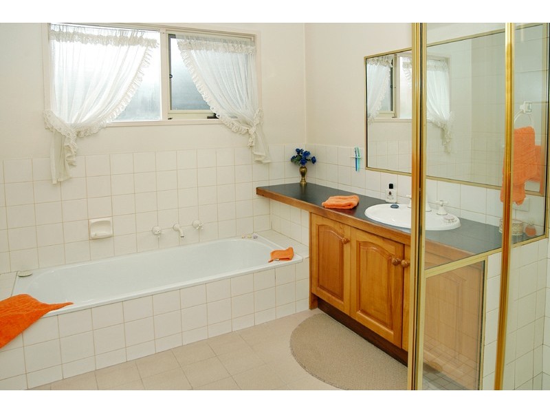 4/751 Elgar Road, Doncaster VIC 3108