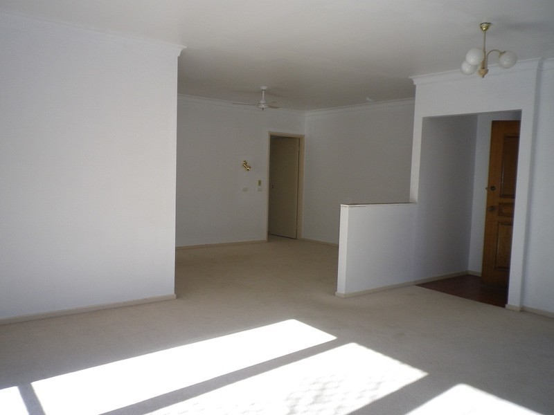 4/751 Elgar Road, Doncaster VIC 3108
