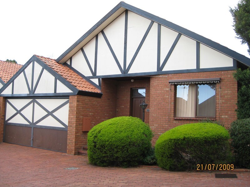 18 Forest Court, Templestowe VIC 3106