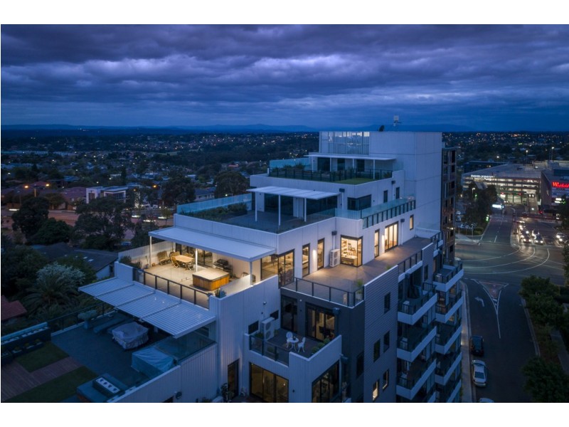 703/5 Sovereign Point Court, Doncaster VIC 3108