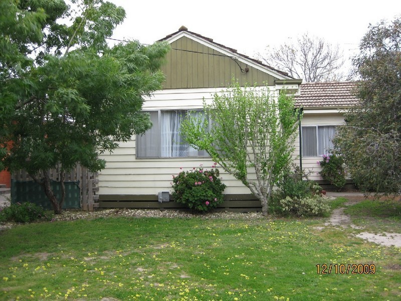 16 Paul Avenue, Box Hill North VIC 3129