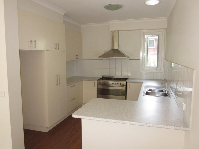 2/95 Leeds Street, Doncaster East VIC 3109