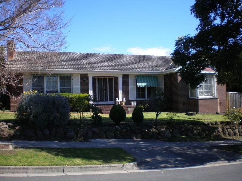 33 Ambrose Street, Doncaster VIC 3108