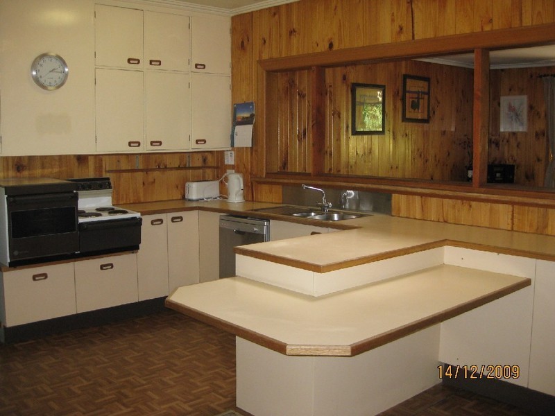 1 Malcolm Crescent, Doncaster VIC 3108