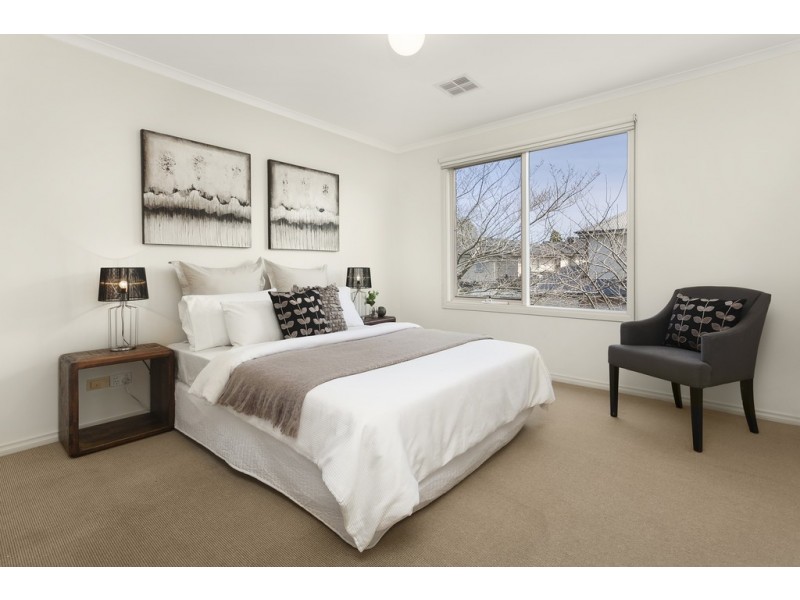 4/64 Beverley Street, Doncaster East VIC 3109