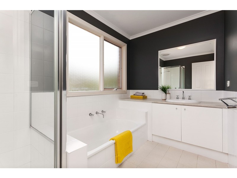 4/64 Beverley Street, Doncaster East VIC 3109