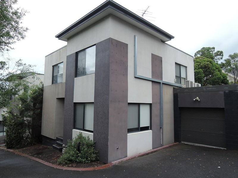 2/46 Boronia Grove, Doncaster East VIC 3109