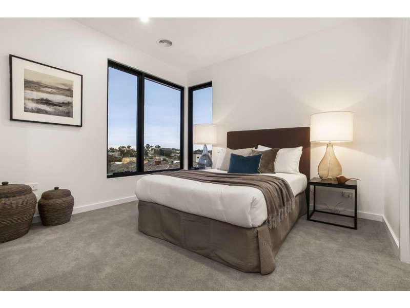 1/17 Banool Quadrant, Doncaster East VIC 3109