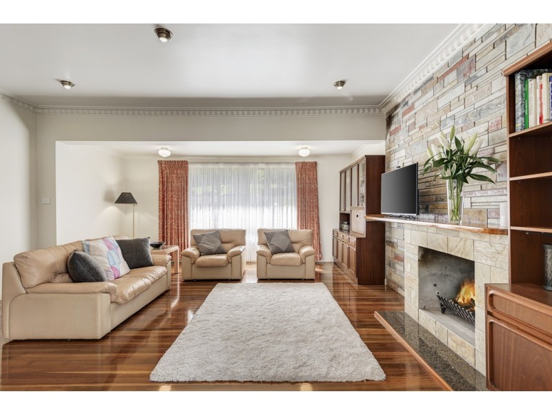 4 Koolkuna Ave, Doncaster VIC 3108
