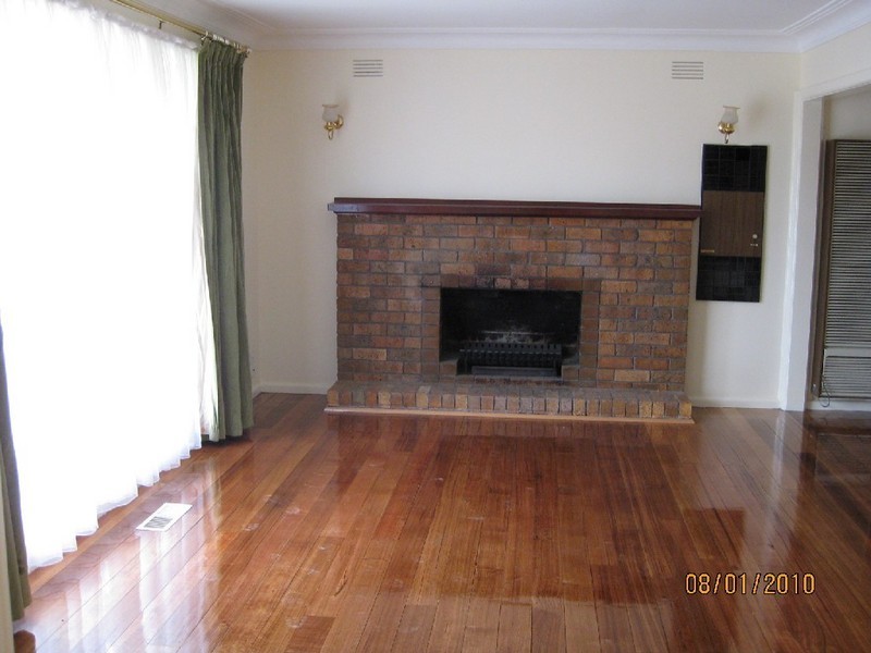 27 Glenfern Avenue, Doncaster VIC 3108