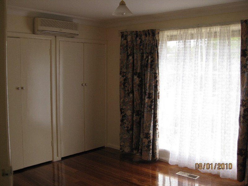 27 Glenfern Avenue, Doncaster VIC 3108