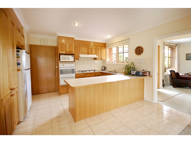 2/30 Talford Street, Doncaster East VIC 3109