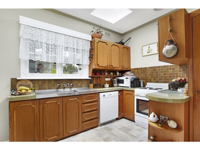 34 Greendale Road, Doncaster East VIC 3109