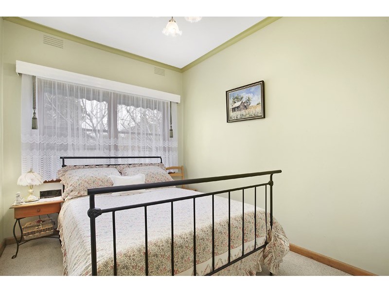 34 Greendale Road, Doncaster East VIC 3109