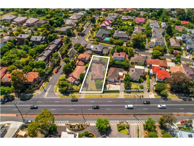 76 Tram Rd, Doncaster VIC 3108