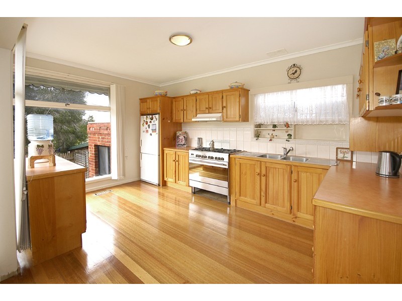 2 Debra Way, Doncaster East VIC 3109