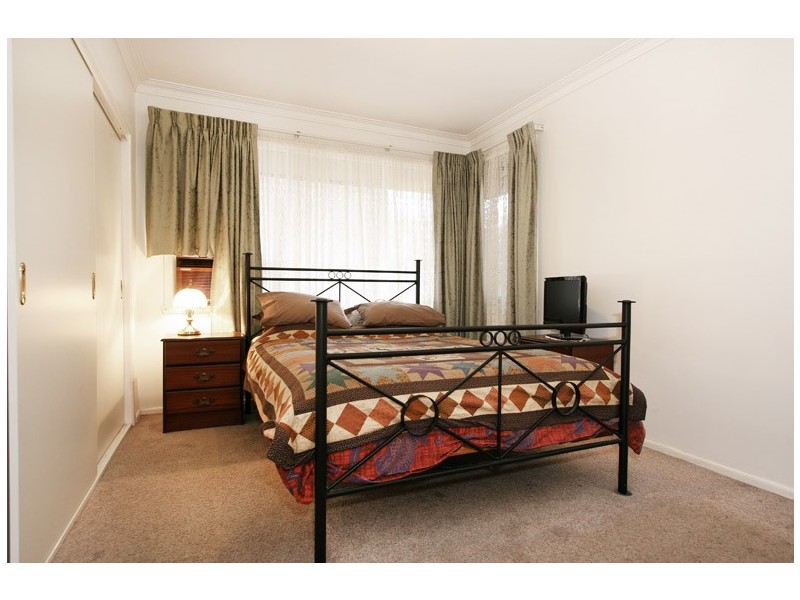 18 Belinda Crescent, Doncaster East VIC 3109