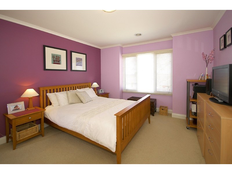 1/25 Beverley Street, Doncaster East VIC 3109