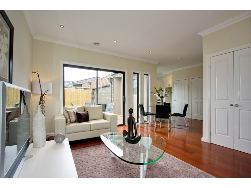 1/37 Lemon Grove, Nunawading VIC 3131