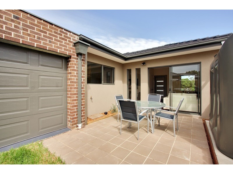 1/37 Lemon Grove, Nunawading VIC 3131