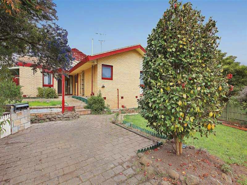 8 Lansell Drive, Doncaster VIC 3108