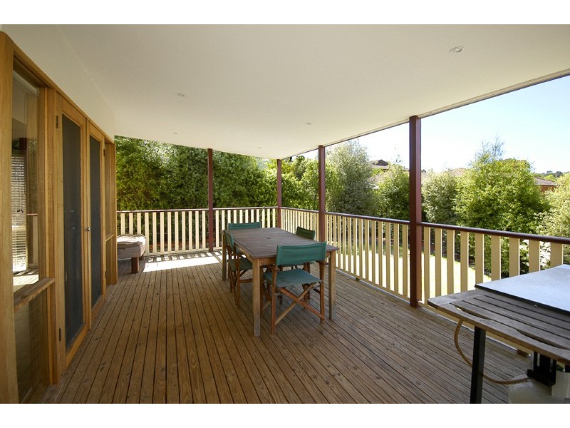 9 Santiago Street, Doncaster VIC 3108