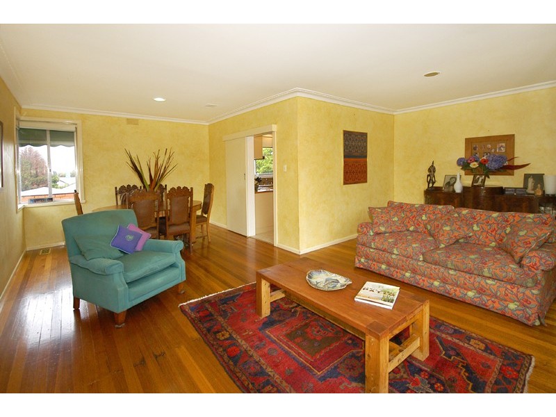 33 Nirvana Crescent, Bulleen VIC 3105