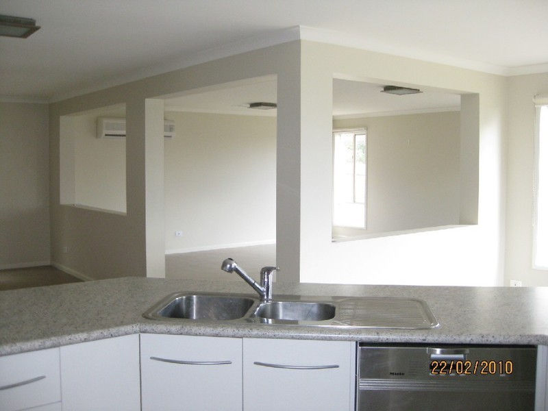 24 Fairview Road, Mount Waverley VIC 3149