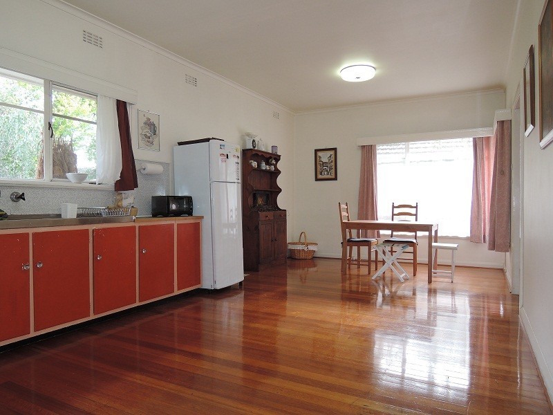 86 Canterbury Road, Blackburn South VIC 3130