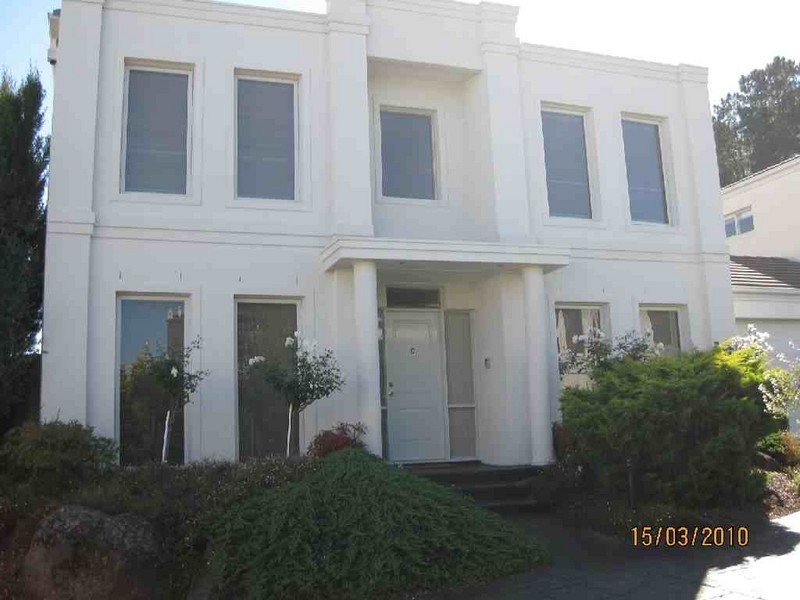 3/4 Cherry Blossom Court, Doncaster East VIC 3109