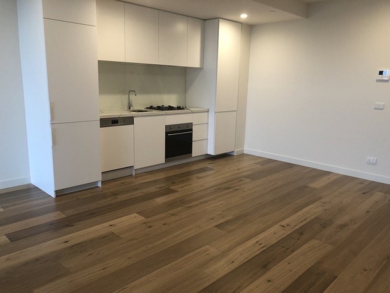 210/7 Red Hill Terrace, Doncaster East VIC 3109